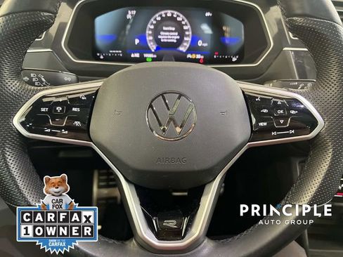 Used 2023 Volkswagen Tiguan SE R-Line image 18