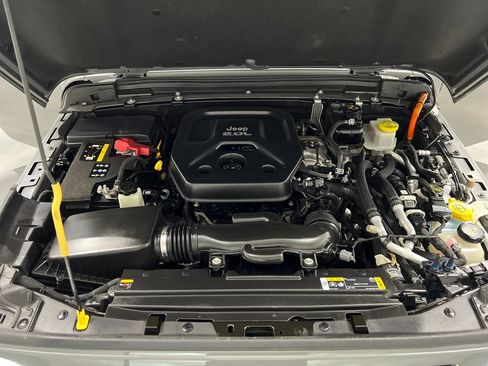 Used 2022 Jeep Wrangler Unlimited Sahara w/ Cold Weather Group image 69