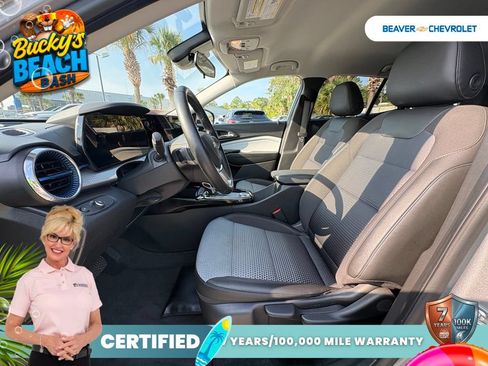 Used 2025 Chevrolet Trax LT w/ LT Convenience Package FWD image 13