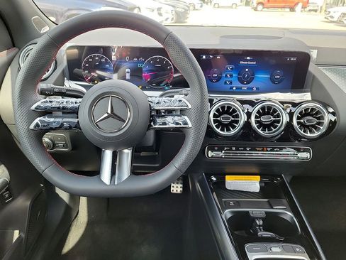 New 2025 Mercedes-Benz GLA 250 4MATIC image 14