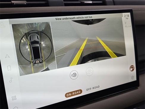 Used 2023 Land Rover Defender 130 SE image 23