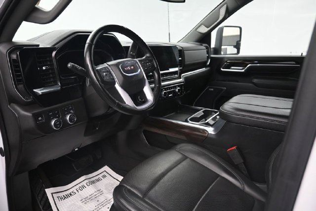 Used 2025 GMC Sierra 2500 SLT w/ SLT Convenience Package AWD/4WD image 14