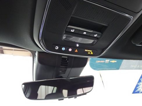 Certified 2025 Chevrolet Traverse High Country w/ LPO, Floor Liner Package image 30