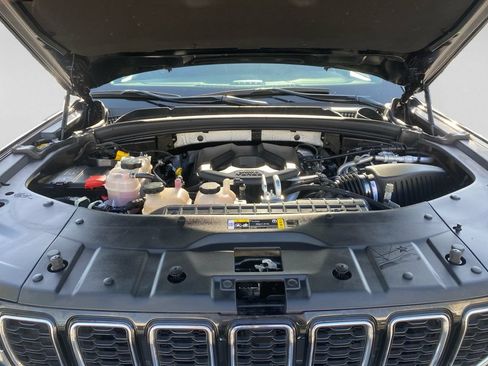 Used 2024 Jeep Grand Cherokee Limited 4xe AWD/4WD image 31