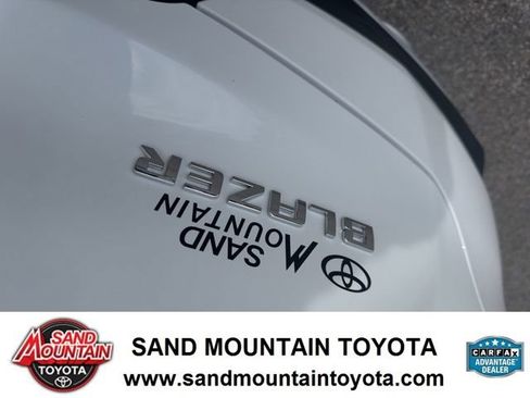 Used 2023 Chevrolet Blazer LT image 10