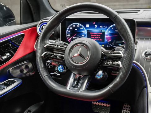 Used 2024 Mercedes-Benz GLC 43 AMG 4MATIC image 18