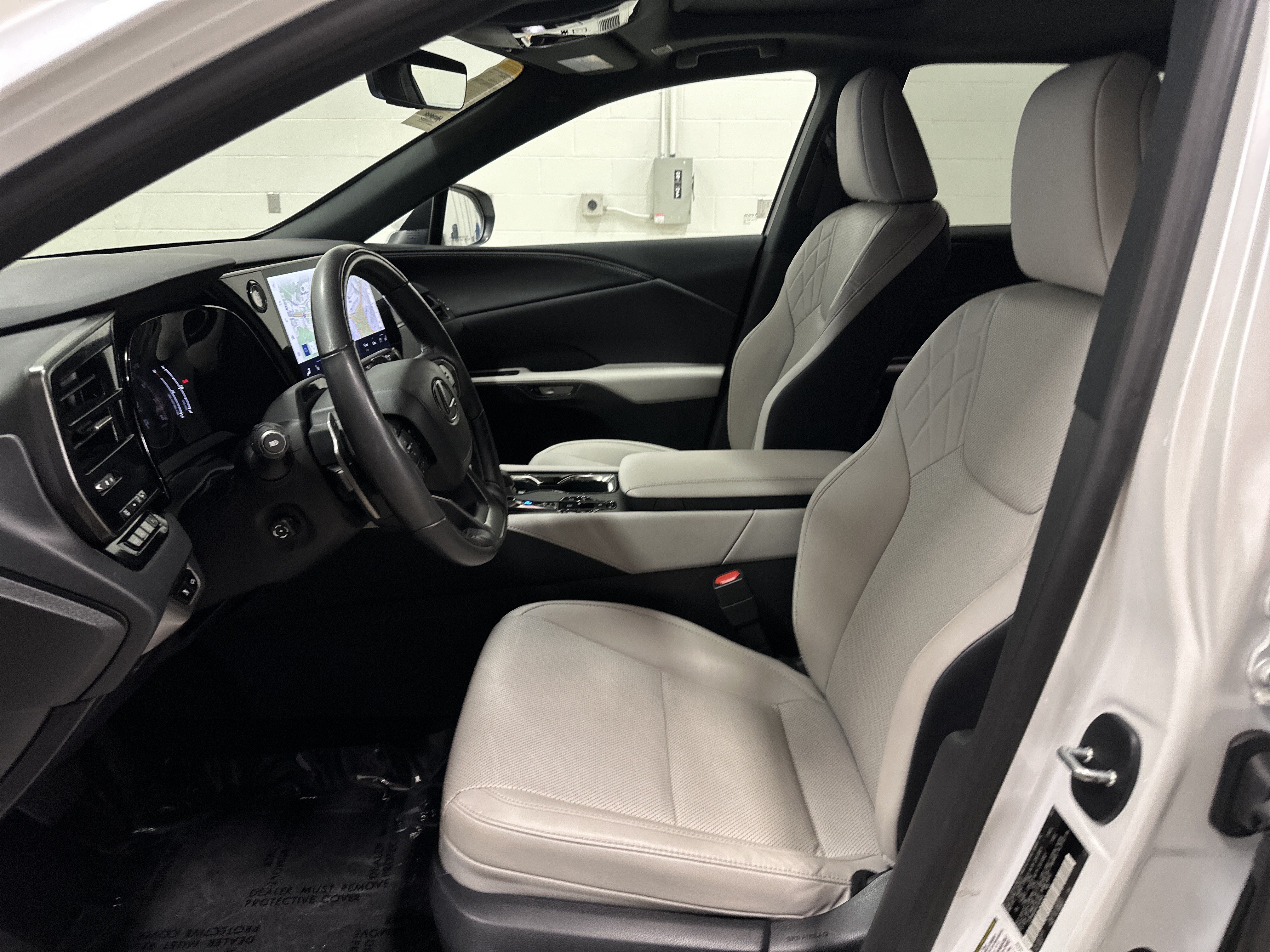 Used 2024 Lexus RX 350 Premium w/ Convenience Package AWD/4WD image 16