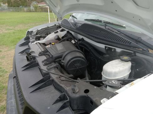 Used 2013 Chevrolet Express 2500 w/ Cold Climate Package image 27