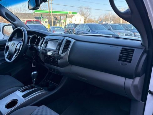 Used 2013 Toyota Tacoma 4x4 Double Cab w/ TRD Off-Road Pkg image 16