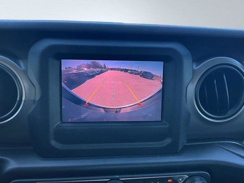 Used 2020 Jeep Wrangler Unlimited Sport S image 12