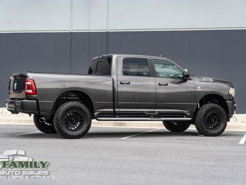 Used 2021 RAM 2500 Big Horn w/ Level B Equipment Group AWD/4WD image 11