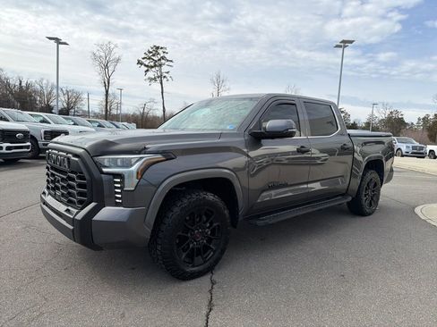 Used 2023 Toyota Tundra Limited image 8