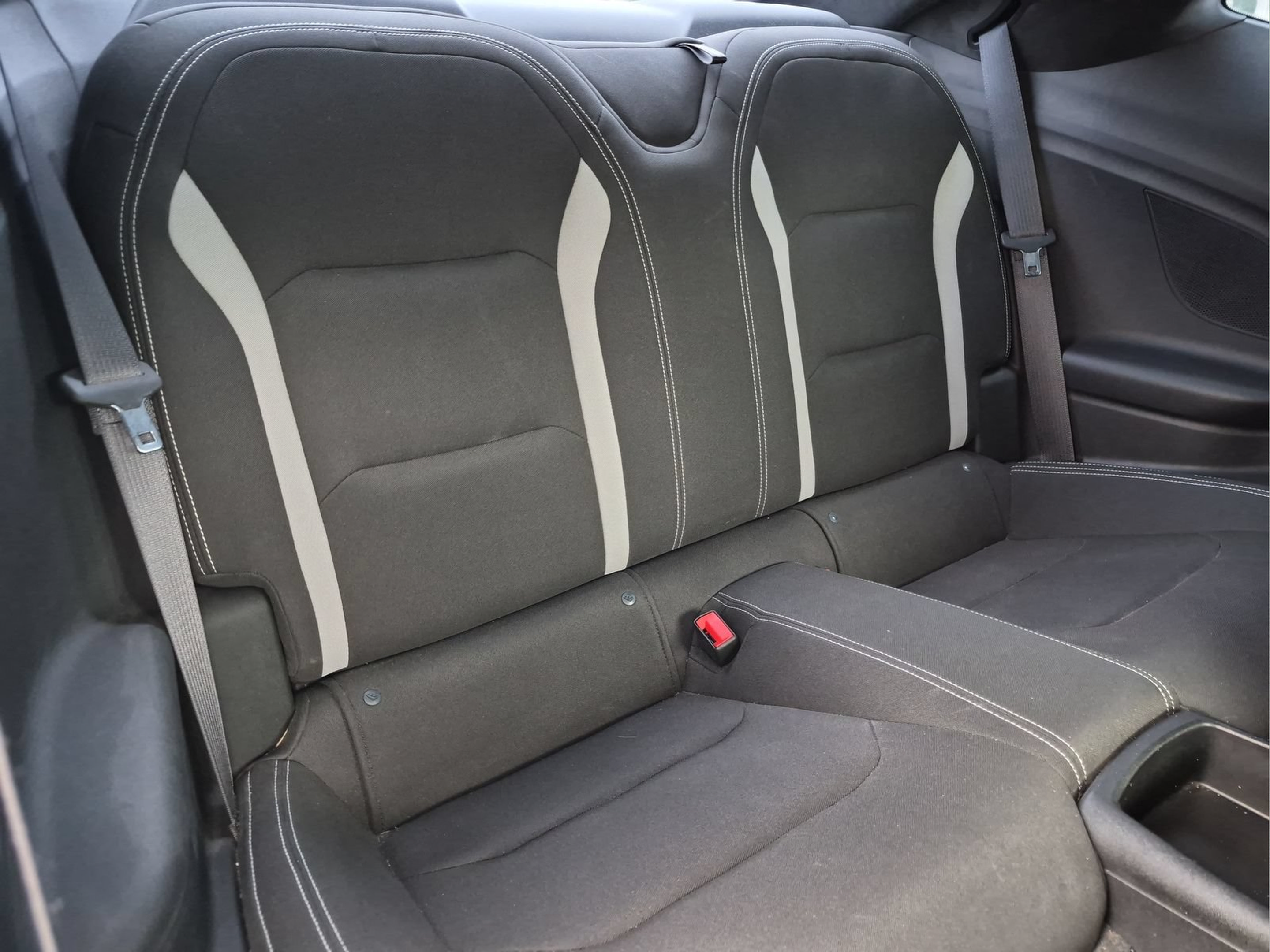 Used 2019 Chevrolet Camaro LT RWD image 18