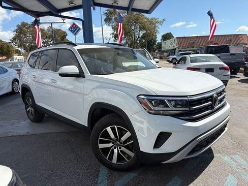 Used 2021 Volkswagen Atlas SE FWD image 2