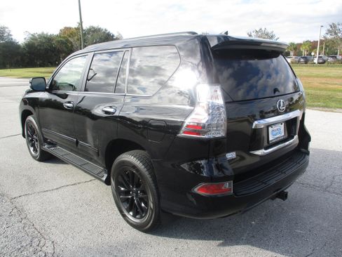 Used 2018 Lexus GX 460 image 5