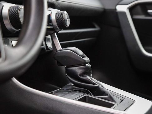 Used 2023 Toyota RAV4 XLE image 23