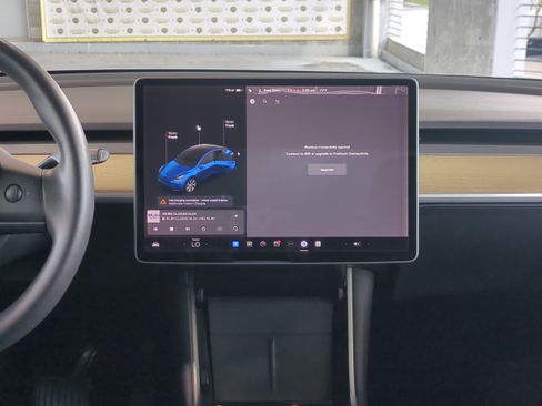 Used 2020 Tesla Model Y Long Range image 19