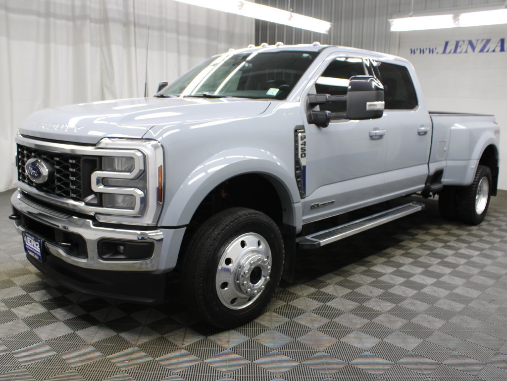 Used 2025 Ford F450 Lariat w/ FX4 Off-Road Package AWD/4WD image 9