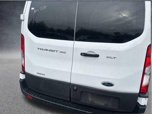 Used 2023 Ford Transit 350 XLT image 7
