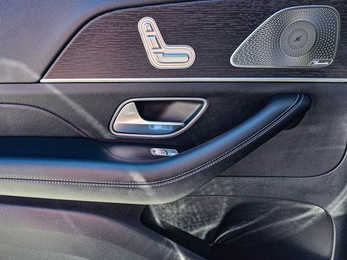 New 2026 Mercedes-Benz GLS 450 4MATIC image 31