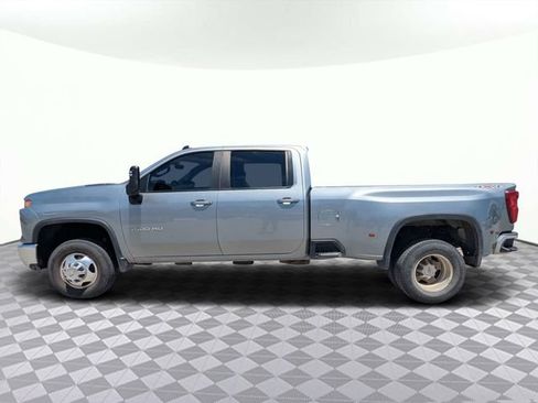 Used 2024 Chevrolet Silverado 3500 LT AWD/4WD image 6