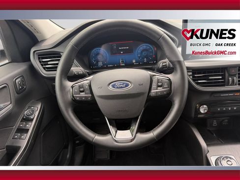 Used 2025 Ford Escape Platinum AWD/4WD image 15