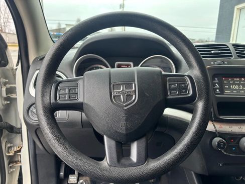 Used 2016 Dodge Journey SXT w/ Comfort/Convenience Group image 19