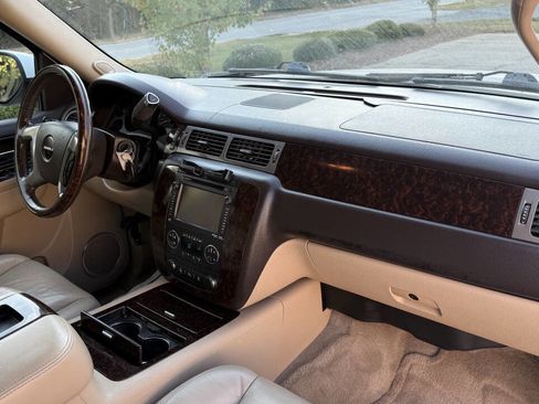 Used 2012 GMC Yukon XL Denali image 21