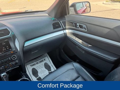 Used 2016 Ford Explorer XLT w/ Equipment Group 202A AWD/4WD image 17
