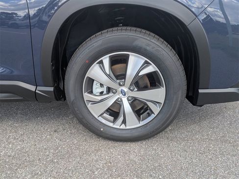 New 2025 Subaru Ascent Premium w/ Premium Package image 10