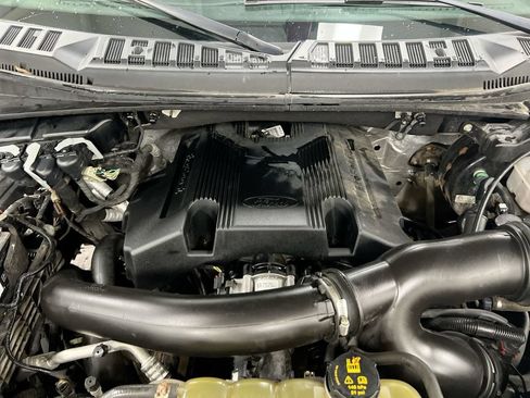 Used 2020 Ford F150 XLT w/ Equipment Group 302A Luxury AWD/4WD image 24