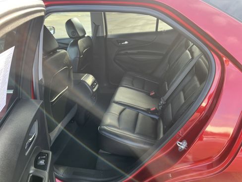 Used 2023 Chevrolet Equinox Premier image 14