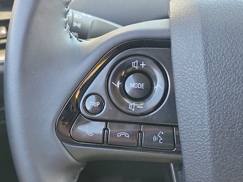 Used 2020 Toyota Prius Prime LE image 27