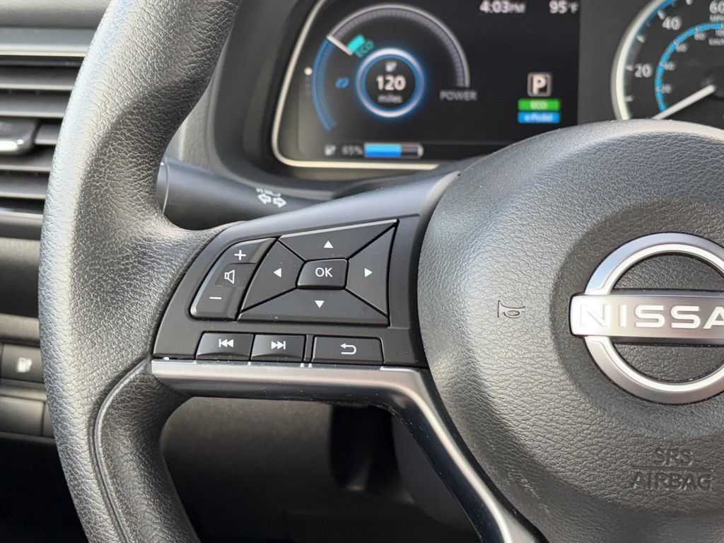 Used 2025 Nissan Leaf S w/ Protection Package FWD image 12