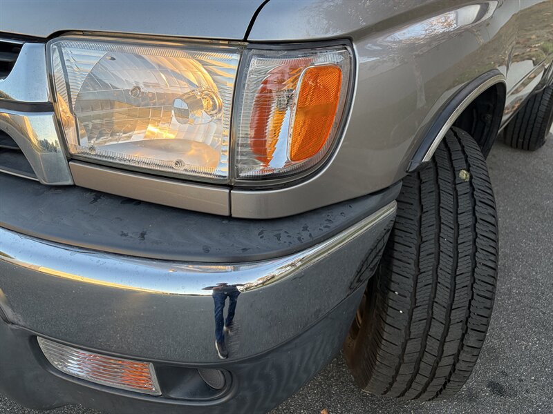 Used 2001 Toyota 4Runner SR5 RWD image 29