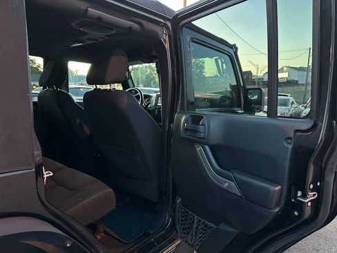 Used 2013 Jeep Wrangler Unlimited Sport AWD/4WD image 30