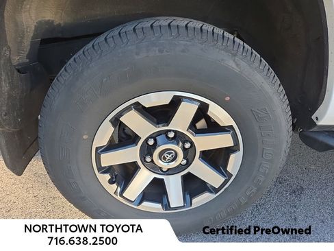 Used 2023 Toyota 4Runner TRD Off-Road Premium image 5