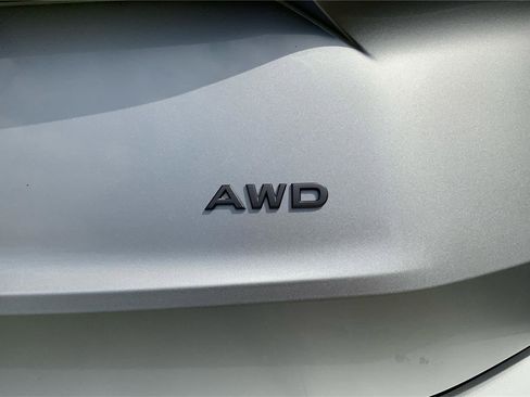 Used 2025 Nissan Rogue SV image 23