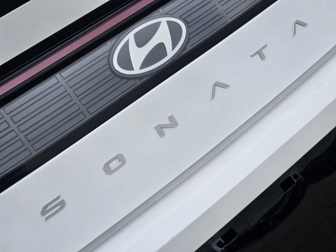 Certified 2025 Hyundai Sonata SEL FWD image 7