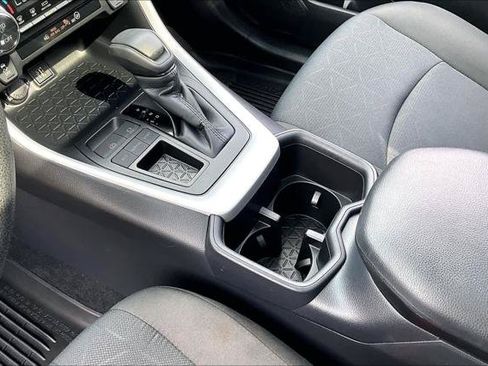 Certified 2025 Toyota RAV4 XLE w/ Convenience Package FWD image 17