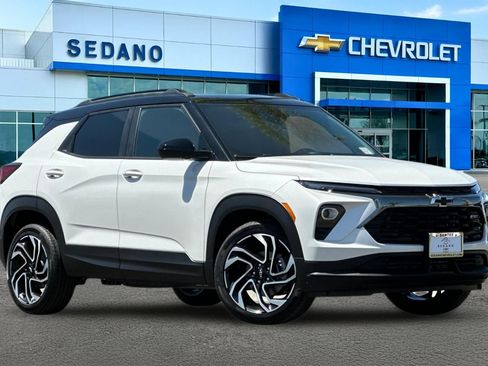 New 2026 Chevrolet TrailBlazer RS FWD image 2