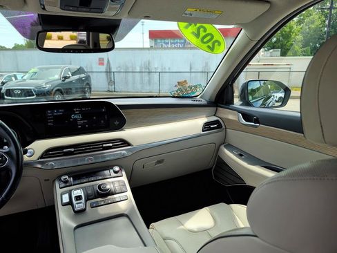 Used 2021 Hyundai Palisade Limited FWD image 10