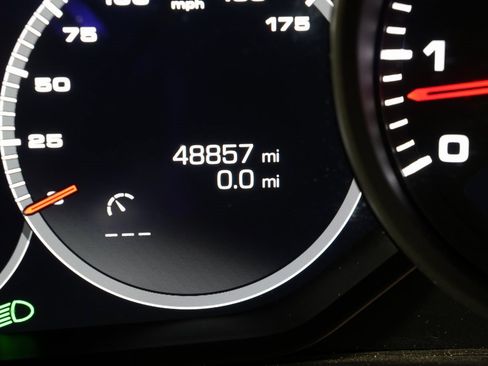 Certified 2021 Porsche Cayenne image 22