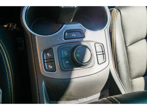 Used 2022 GMC Terrain AT4 w/ Infotainment Package II AWD/4WD image 26