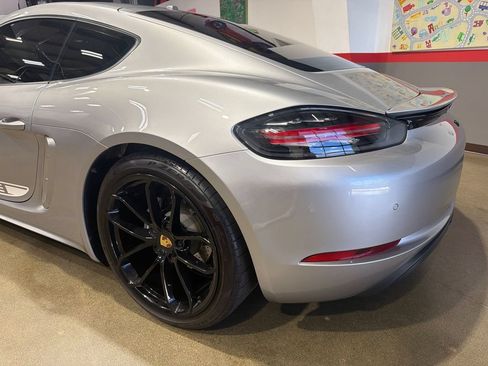 Used 2024 Porsche 718 Cayman RWD image 45