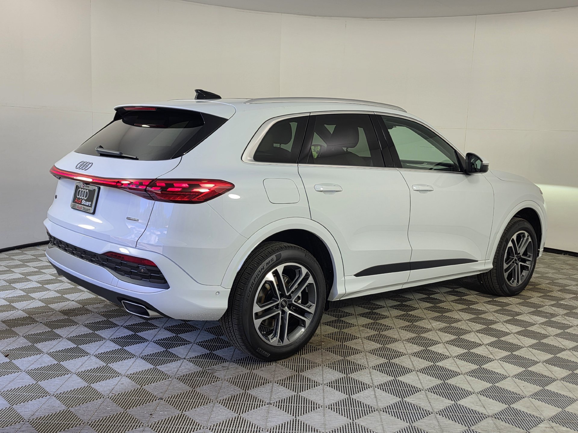 New 2026 Audi Q5 Premium AWD/4WD image 7