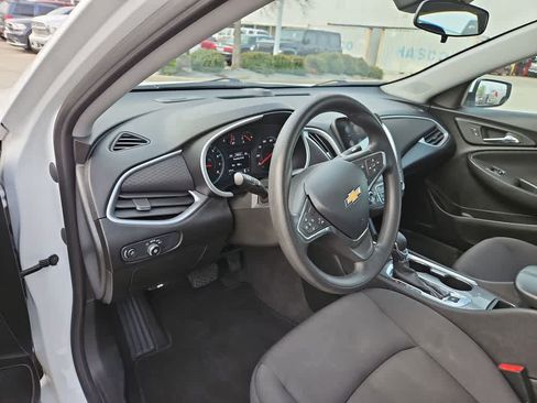 Used 2024 Chevrolet Malibu LT image 16