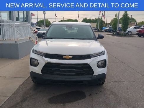 Used 2023 Chevrolet TrailBlazer LS AWD/4WD image 12