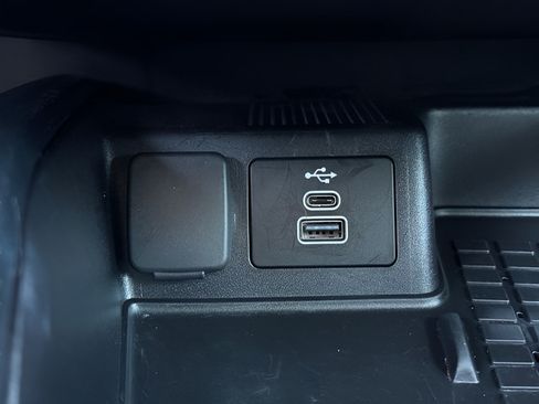 Used 2025 Ford Bronco Sport Badlands AWD/4WD image 13