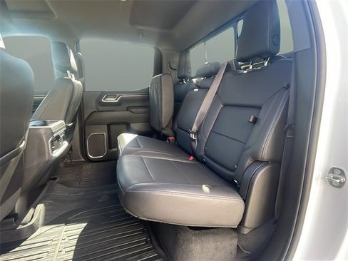 Used 2022 GMC Sierra 1500 SLT w/ SLT Premium Plus Package image 17